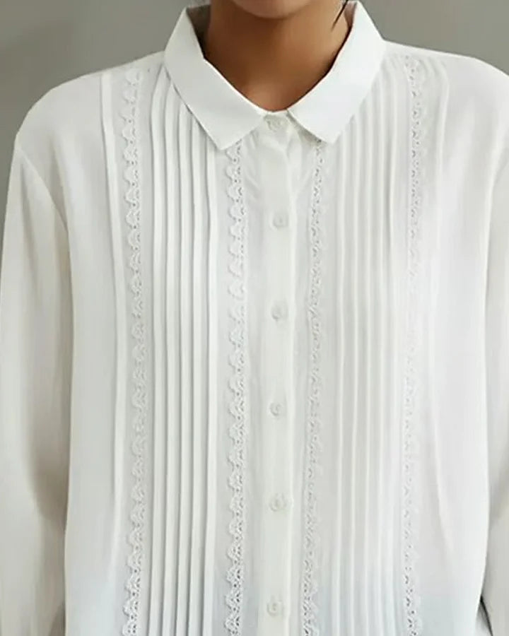 Damenbluse mit Knopfleiste