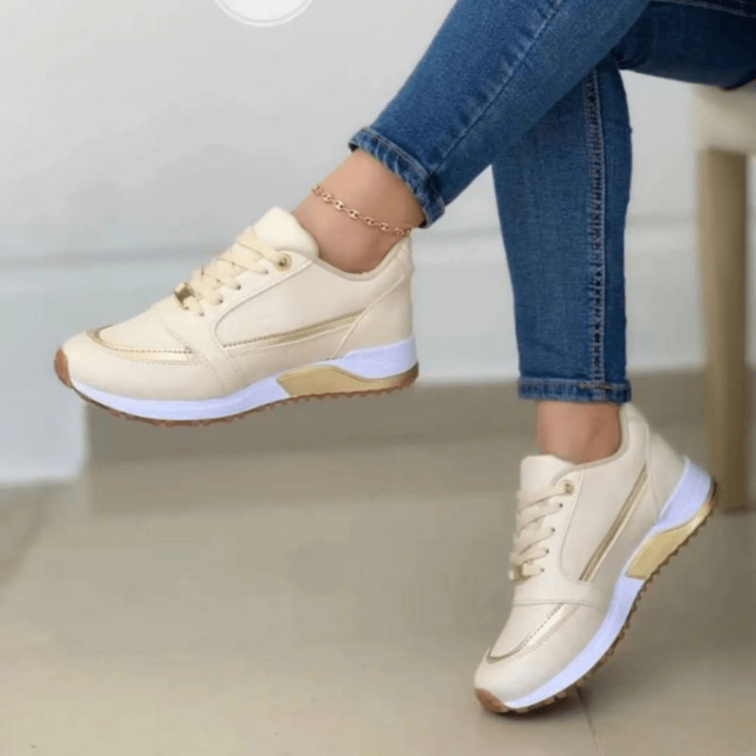 Modischer Damen-Sneaker zum Schnüren