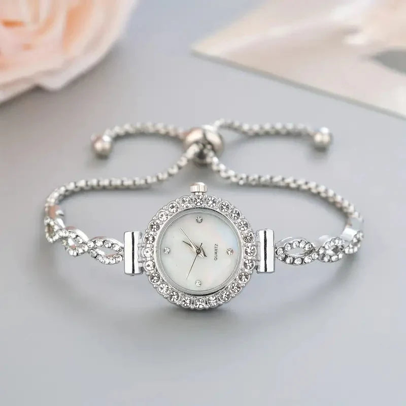 Elegante Damenuhr – Mit Kristallverzierung und zeitlosem Luxus