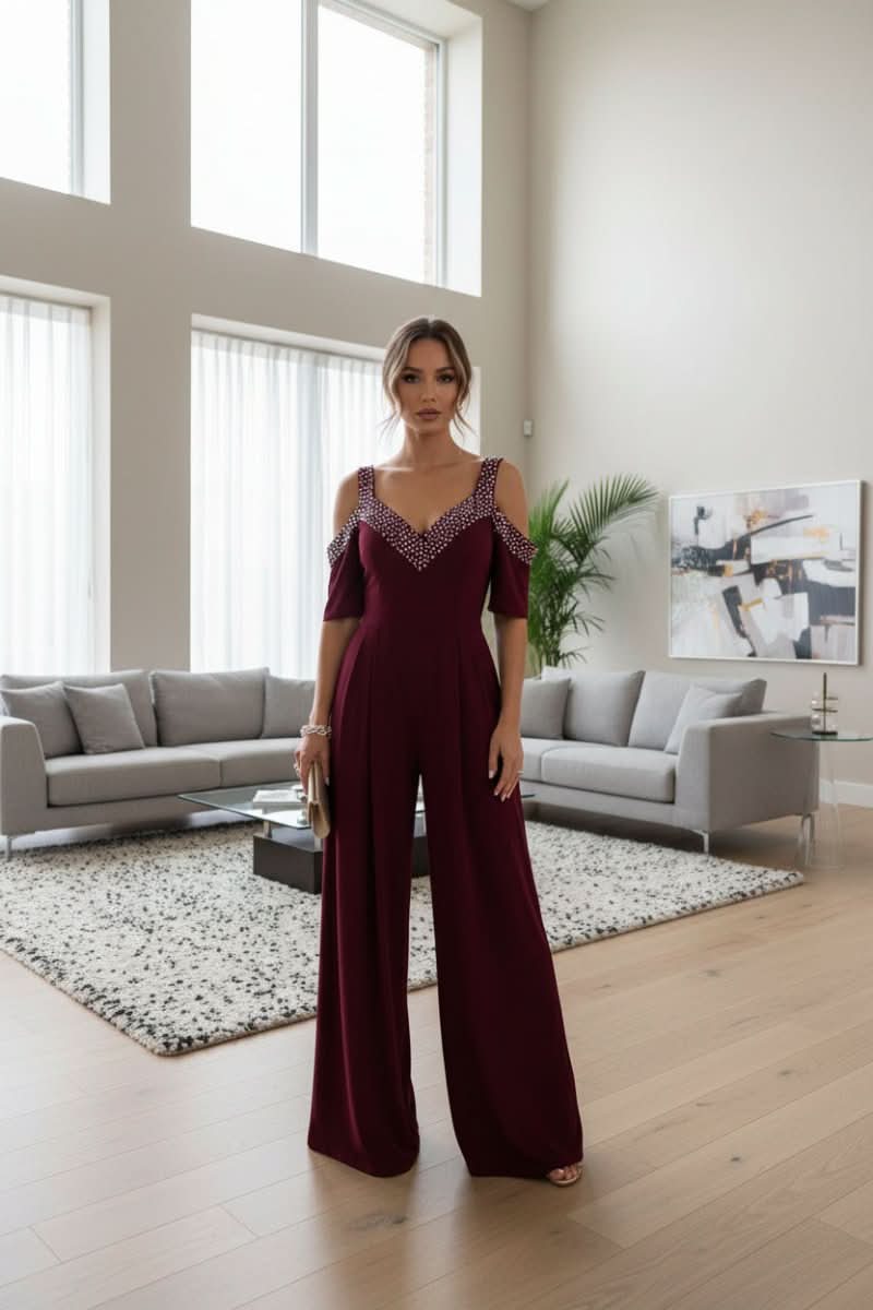 Glamouröser Damen-Jumpsuit mit Strasssteinen