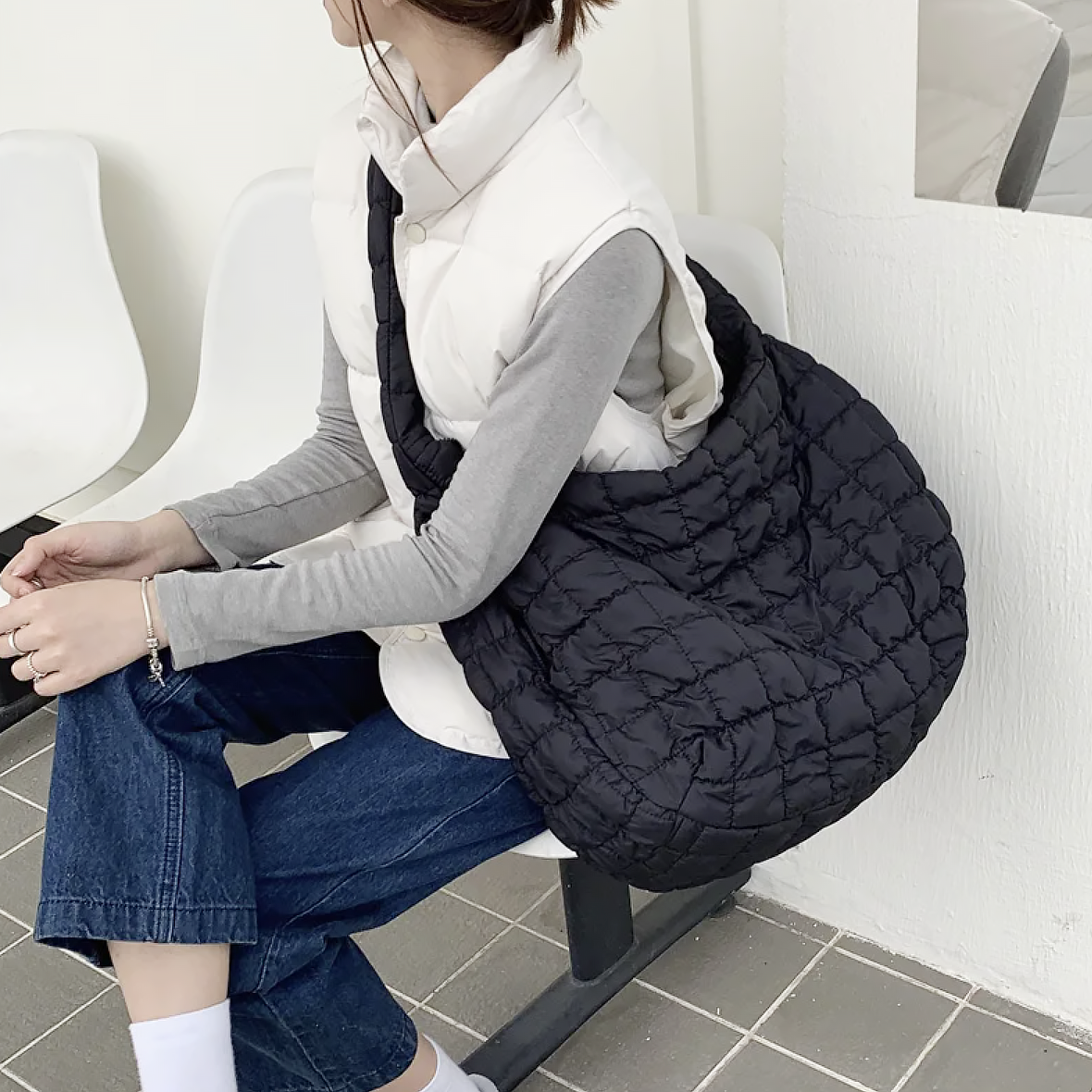 Gesteppte, extra grosse Schultertasche