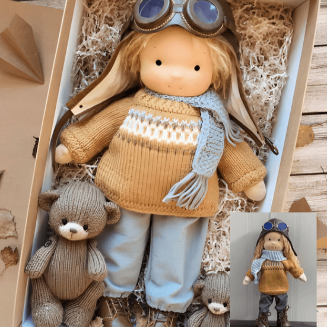 Handgemachte Puppe aus weichem Plüsch – Waldorf-Spielzeug