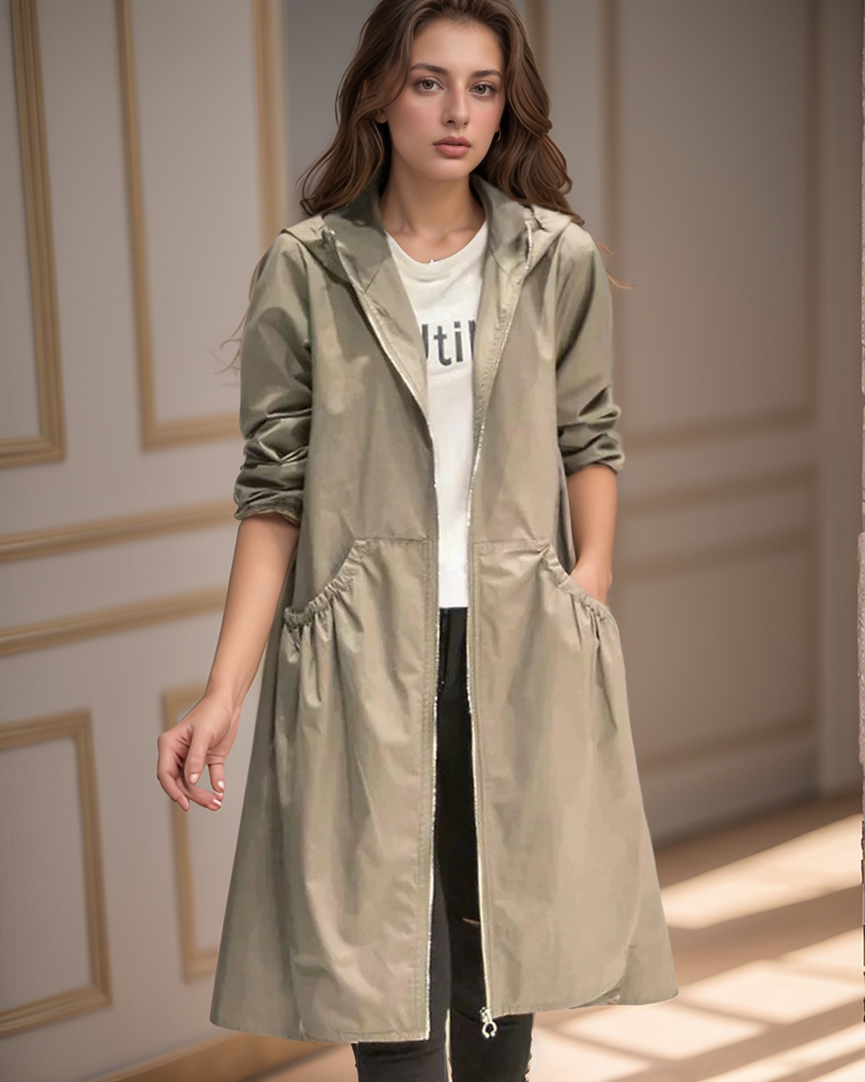 Leichte Damenjacke mit Kapuze