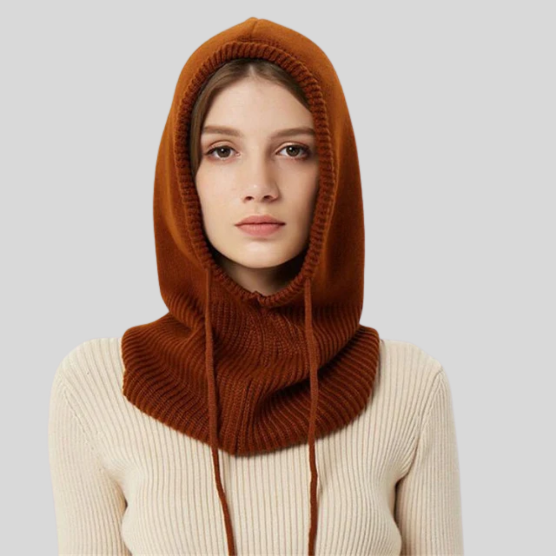 Gestrickter Winter-Halswärmer mit Kapuze