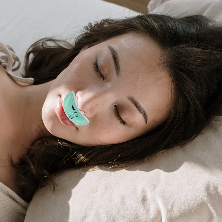 Micro CPAP Gerät gegen Schlafapnoe und Schnarchen