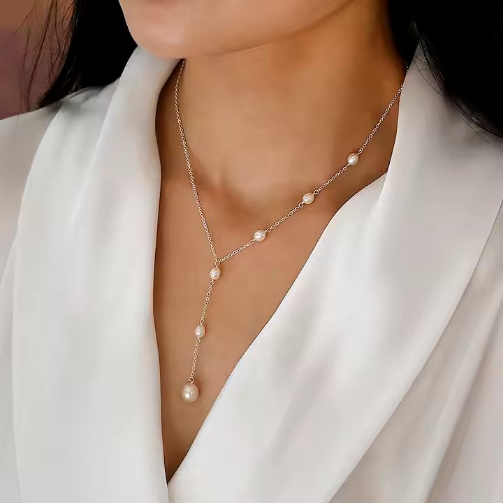 Halskette mit Perlmuttdetail, feines und stilvolles Accessoire