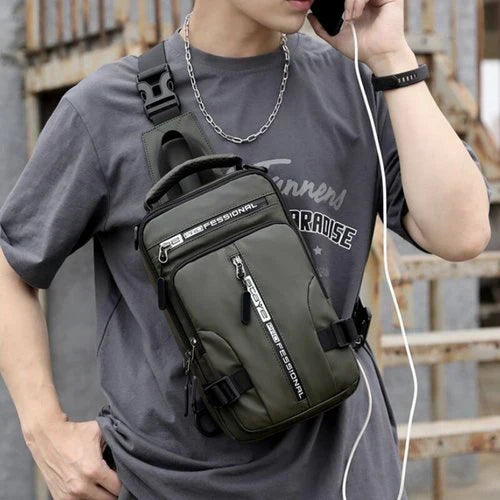 Wasserdichte, diebstahlsichere Herren-Schultertasche mit USB-Ladeanschluss