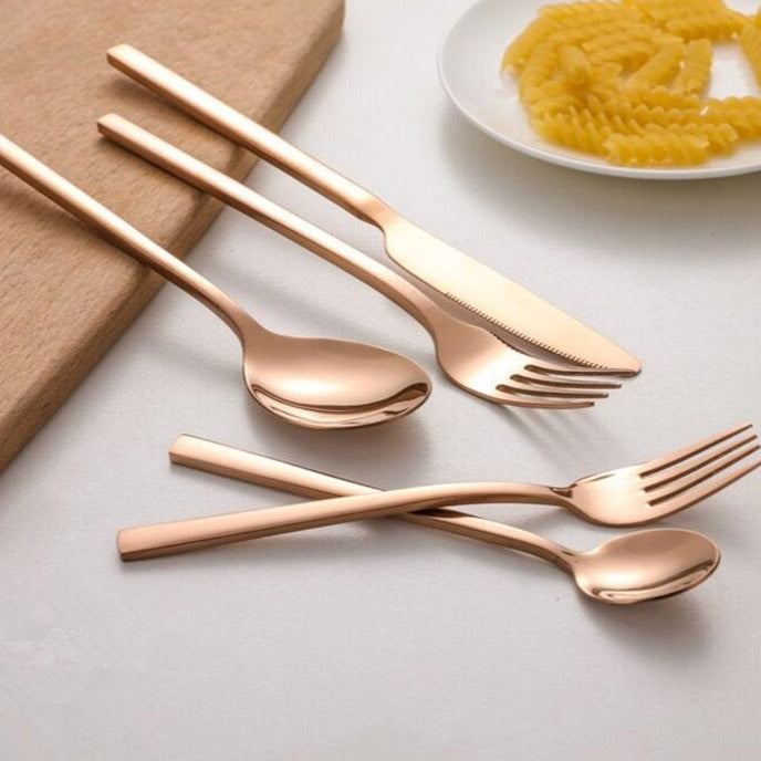 30-teiliges Premium-Besteckset | Edelstahl | Modernes Design | 6 Personen | Langlebig und spülmaschinenfest