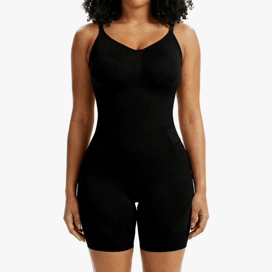 Formender Body mit leicht ausziehbarem Design