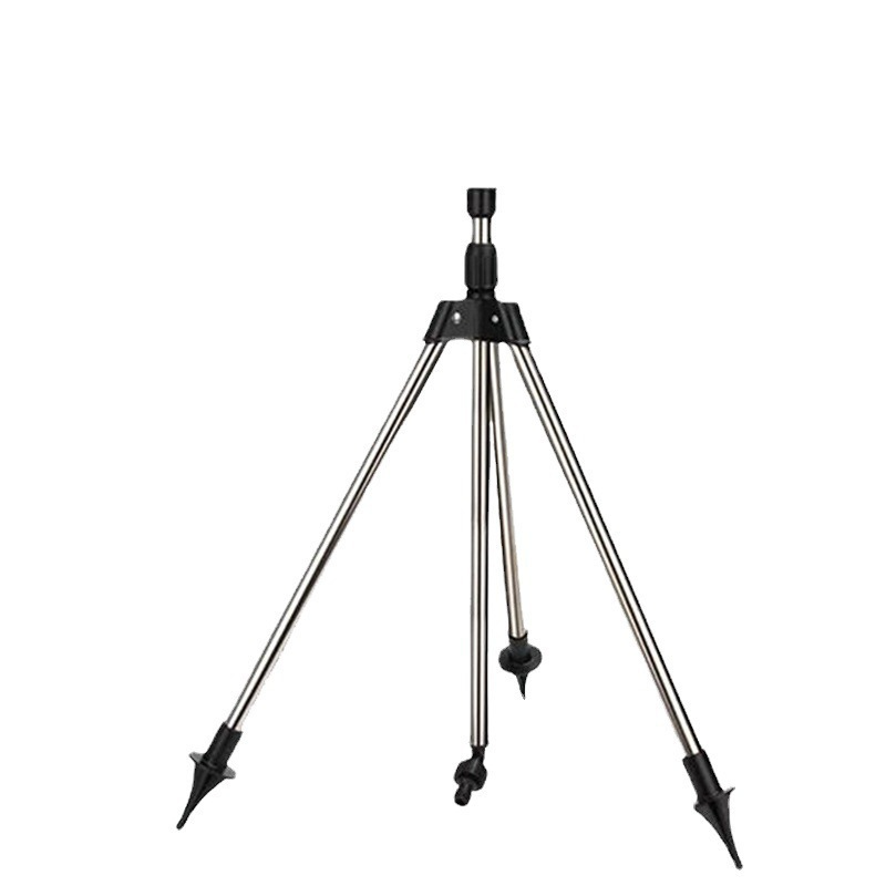 Automatischer rotierender Gartenregner mit Teleskopstativ
