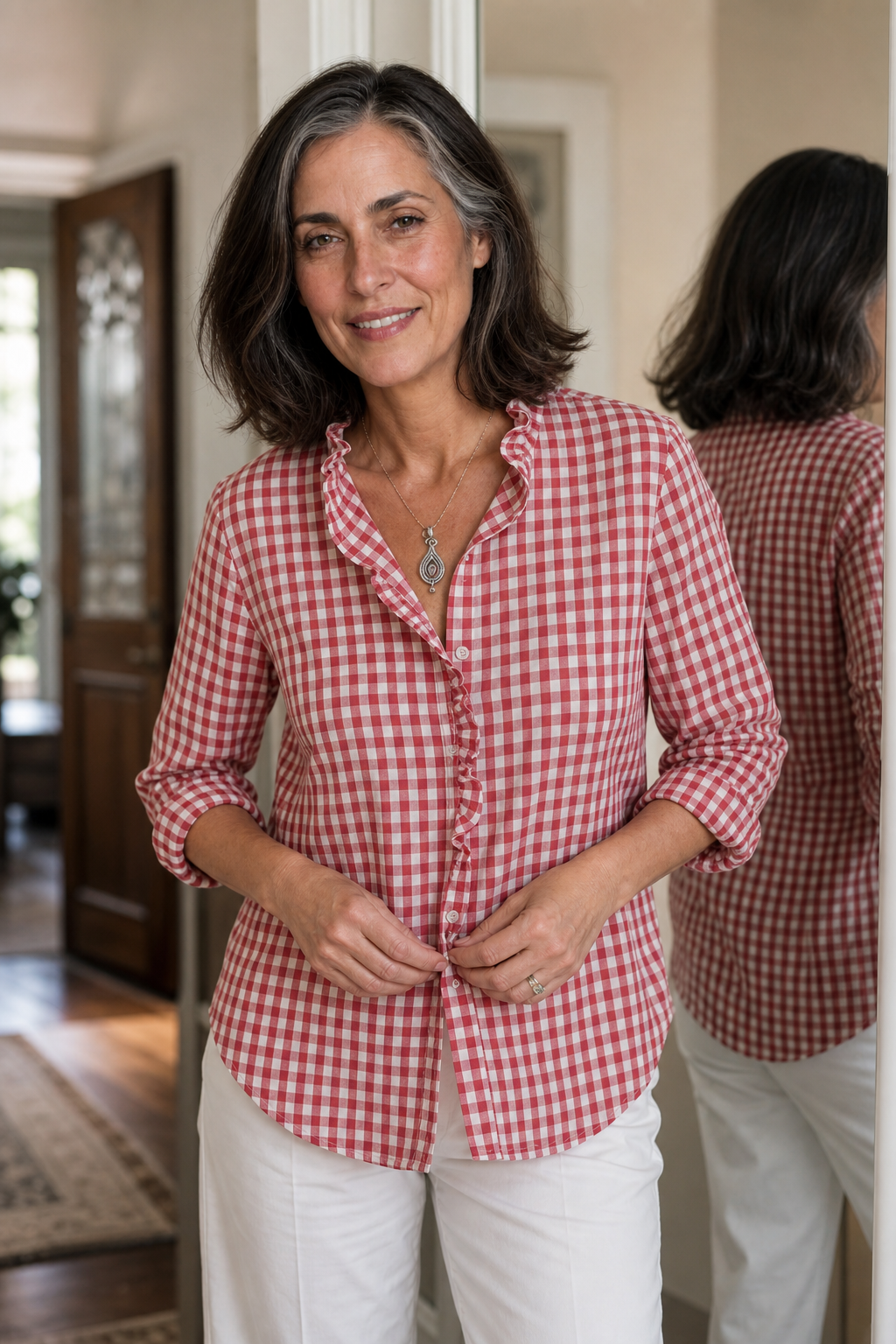 Bluse mit Rüschenkragen und Karomuster