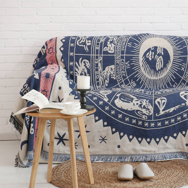 Gestrickte Boho-Sofadecke mit Fransen