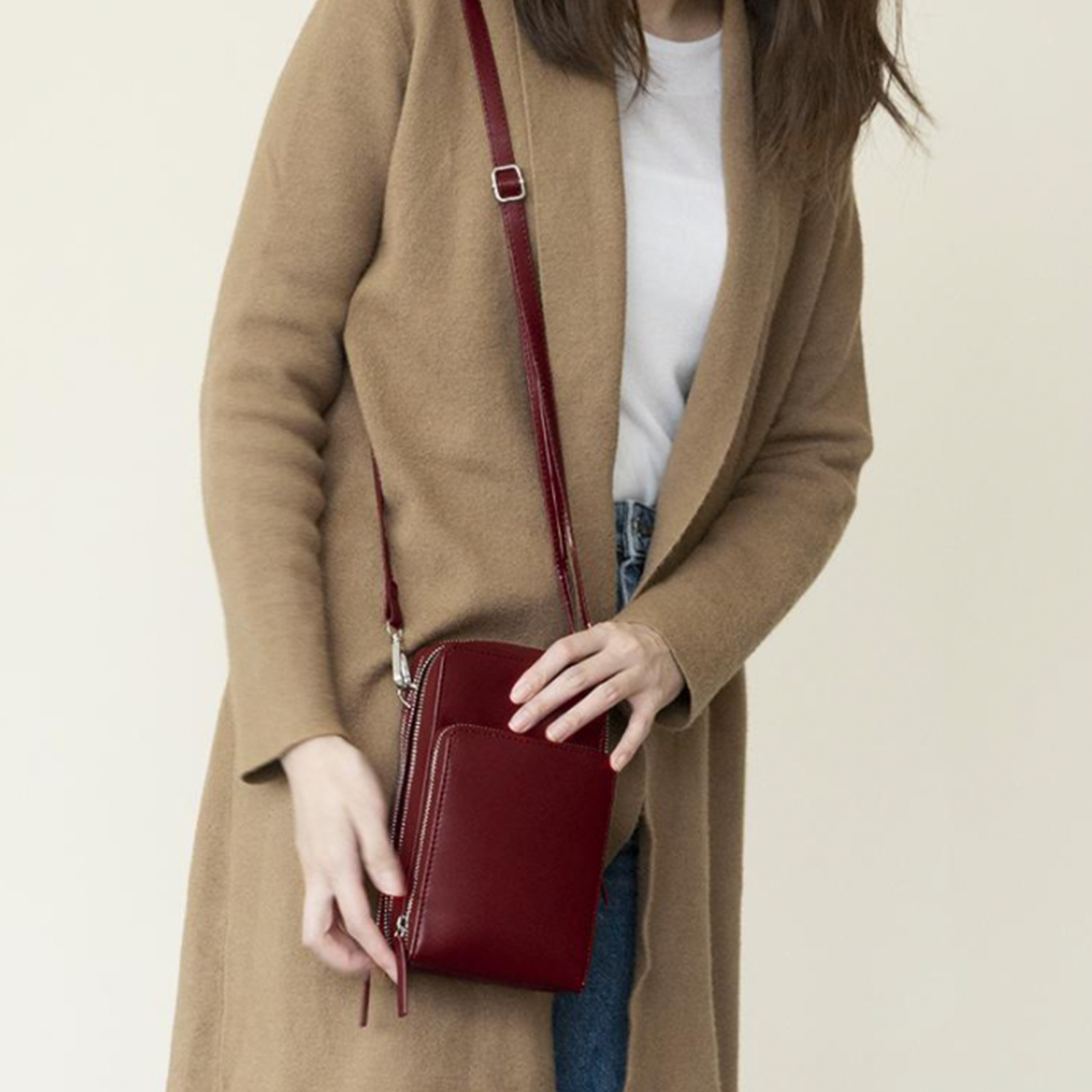 Leder-Handytasche mit dreifacher Sicherheit: elegant und praktisch