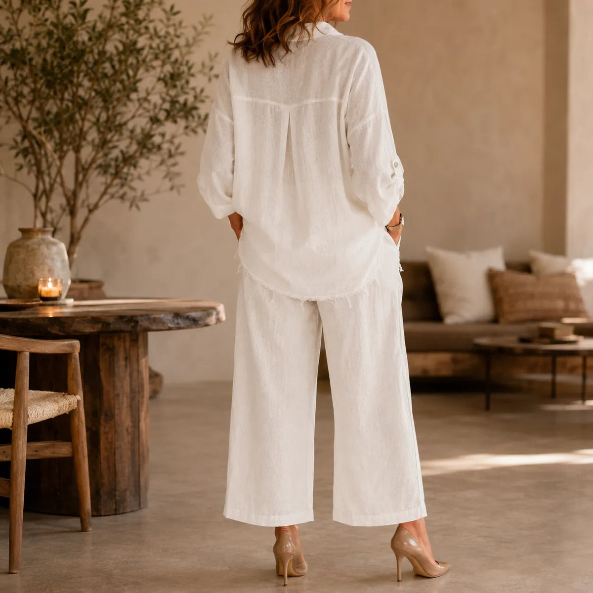 Set aus Hemd mit glitzernder Tasche und Hose mit weitem Bein