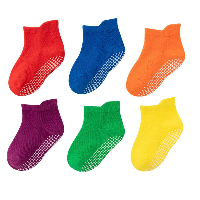 Rutschfeste Kindersocken - 6 Paar für das Spielen im Frühling und Herbst