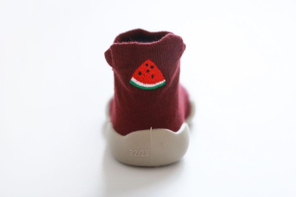 Rutschfeste Sockenschuhe für Babys und Kleinkinder