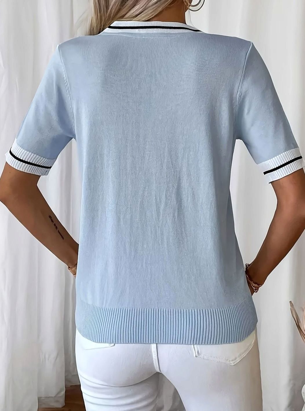 Damen-Kurzarm-Strickpullover mit V-Ausschnitt, Kontrastblende und Bindedetail vorne