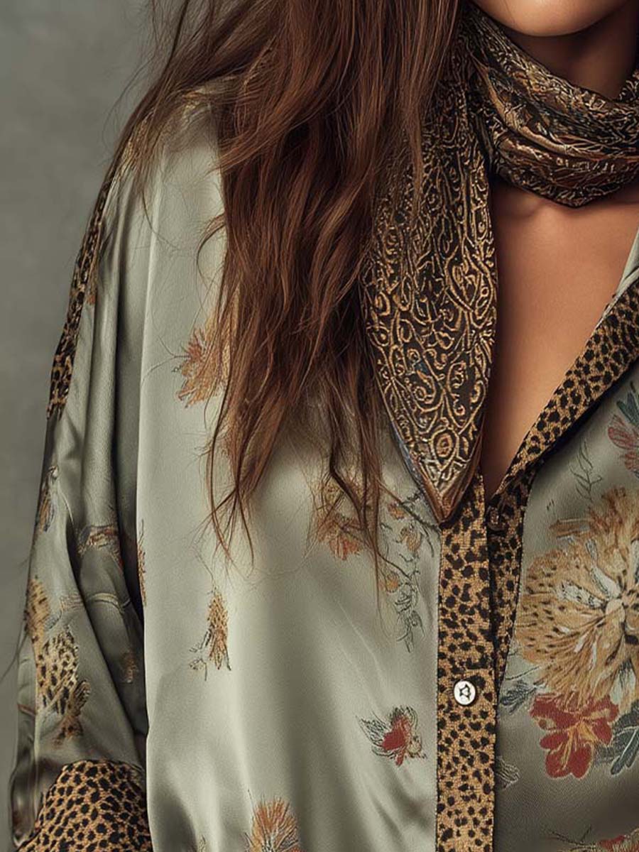 Damen-Satinbluse mit Knopfleiste