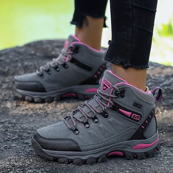 Damen-Winterwanderschuhe mit weiter Passform und Fussgewölbestütze