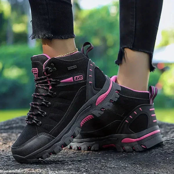 Damen-Winterwanderschuhe mit weiter Passform und Fussgewölbestütze