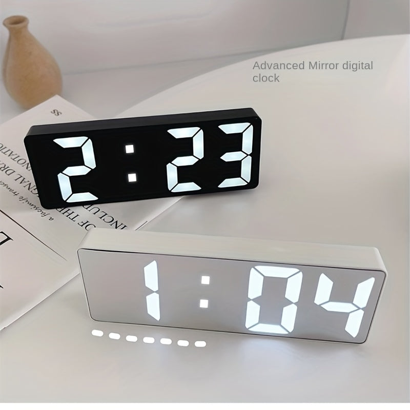 Digitaler LED-Wecker mit Temperaturanzeige und einstellbarer Helligkeit