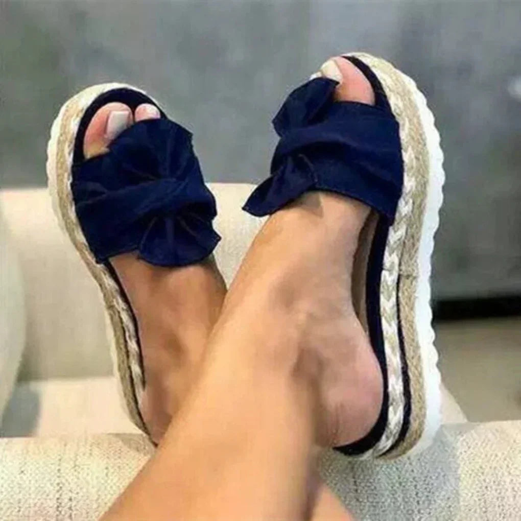 Modische orthopädische Damensandalen