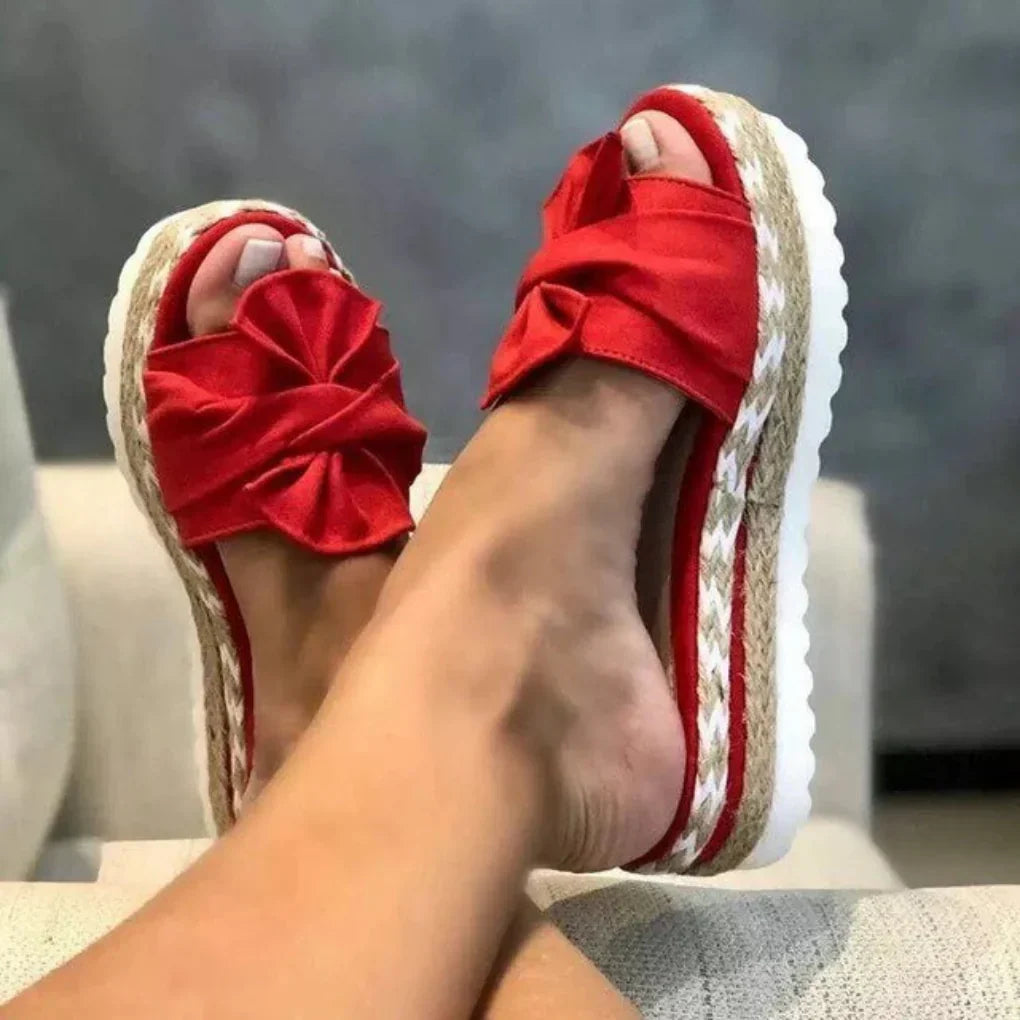 Modische orthopädische Damensandalen