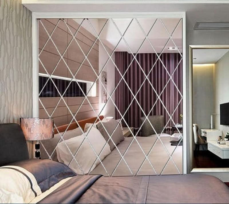 Elegante 3D-Spiegeldreiecke