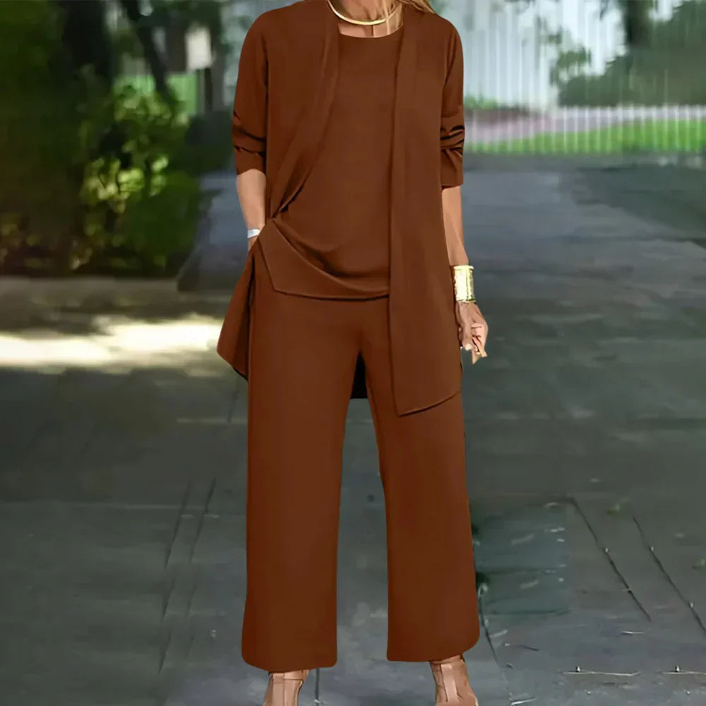 Eleganter dreiteiliger Damen-Hosenanzug