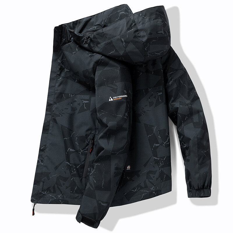 Elegante Herren-Skijacke mit Kapuze und sportlichem Design