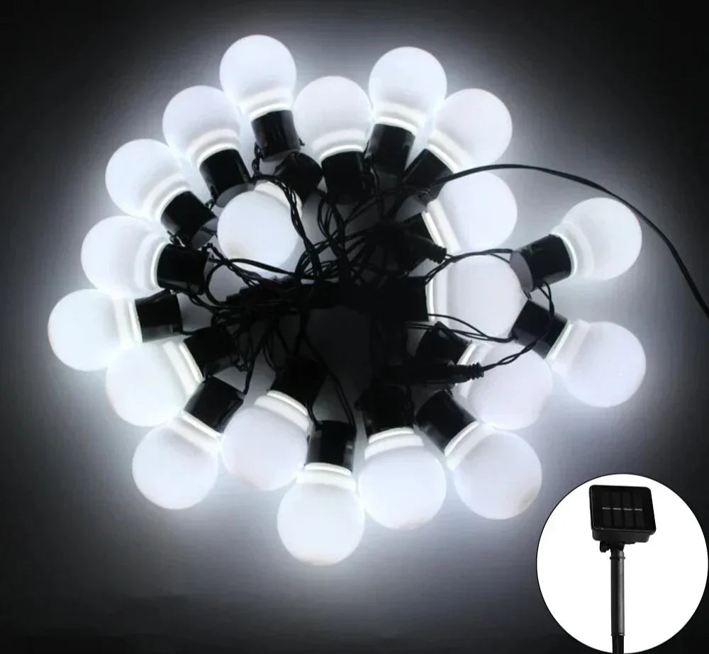 Elegante LED-Lichterkette für den Aussenbereich