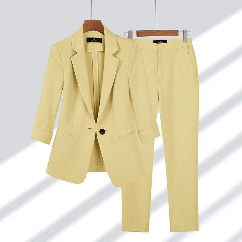 Elegantes Damen-Set aus Blazer und Hose