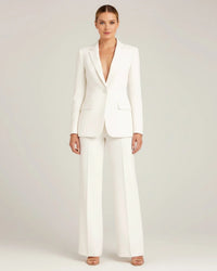 Eleganter Damen-Hosenanzug mit tailliertem, langem Blazer