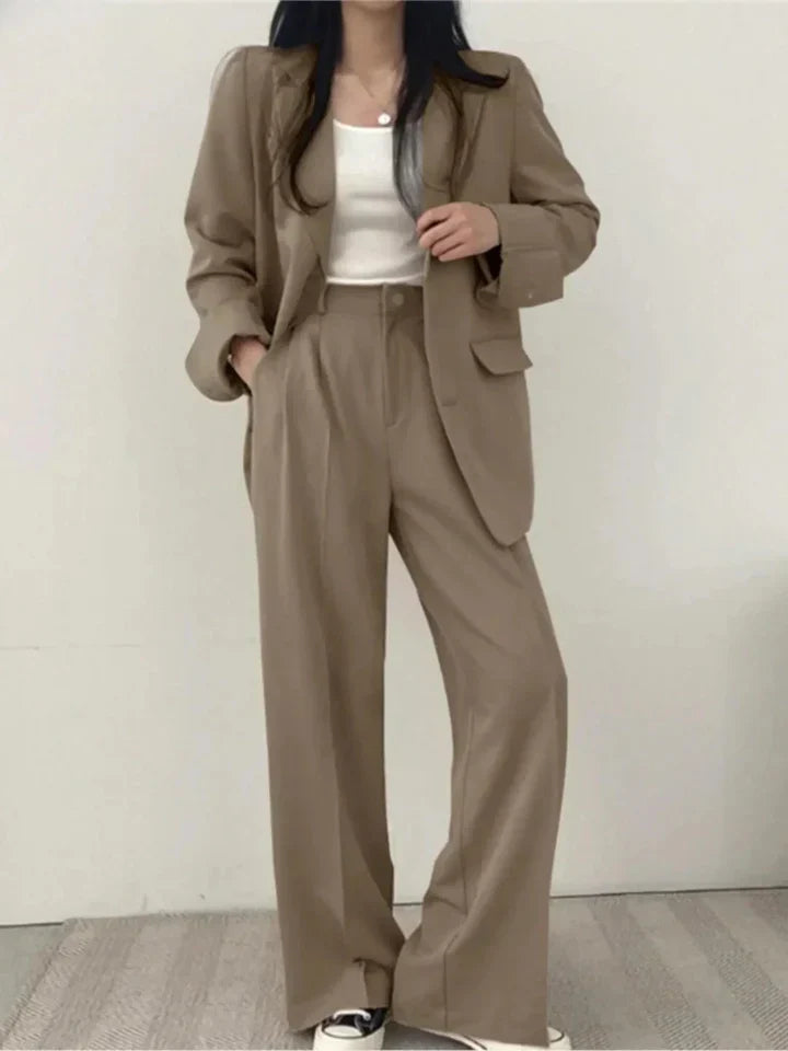 Elegantes Set – Blazer und Hose
