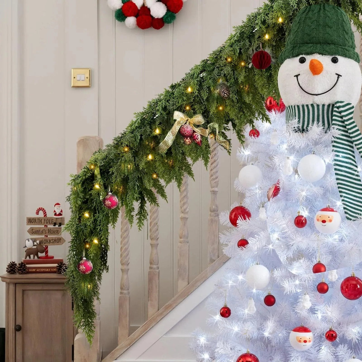 Vorbeleuchtete Weihnachts-Zederngirlande