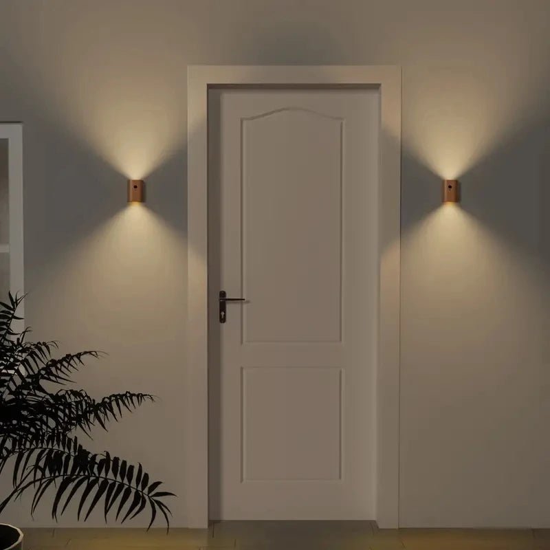 Holzlampe mit Bewegungsmelder und wiederaufladbarem Akku