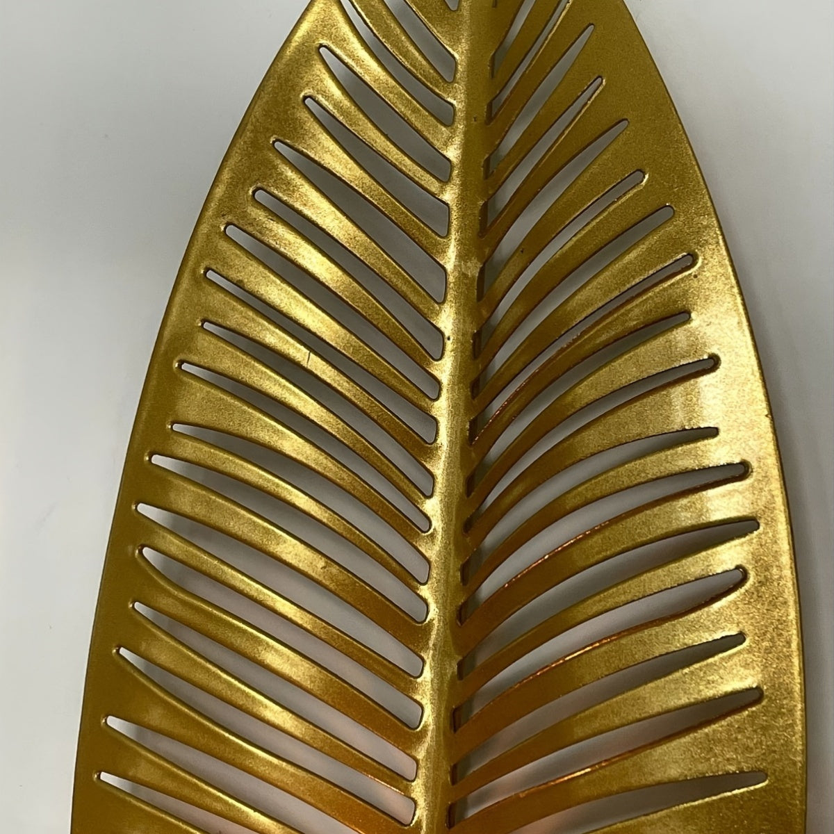 Wandlampe mit Blattmuster für moderne Innenräume