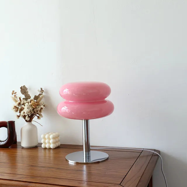 Luxuriöse und raffinierte Tischlampe mit eleganter Verarbeitung