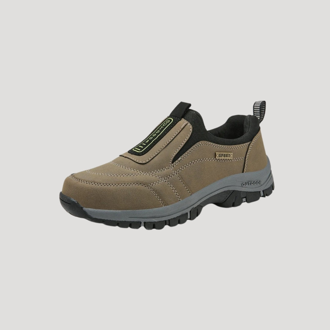 Herren-Schlupfwanderschuhe mit robuster Sohle und gepolsterter Passform