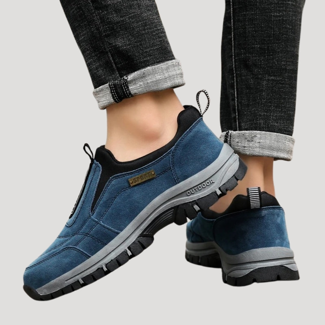 Herren-Schlupfwanderschuhe mit robuster Sohle und gepolsterter Passform