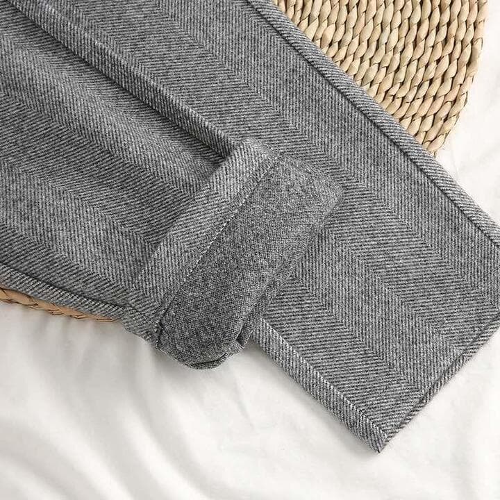 Elegante Herrenhose mit Fischgrätenmuster