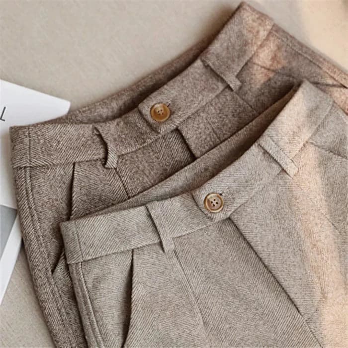 Elegante Herrenhose mit Fischgrätenmuster