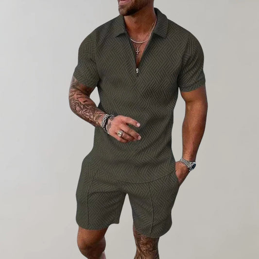 Locker geschnittenes strukturiertes Herren-Set aus Poloshirt mit Reissverschluss und Shorts