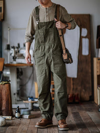 Herren-Latzhose für Arbeit und Freizeit – bequem, mit praktischen Taschen