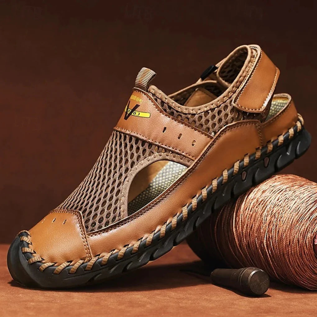 Orthopädische geschlossene Herrensandalen