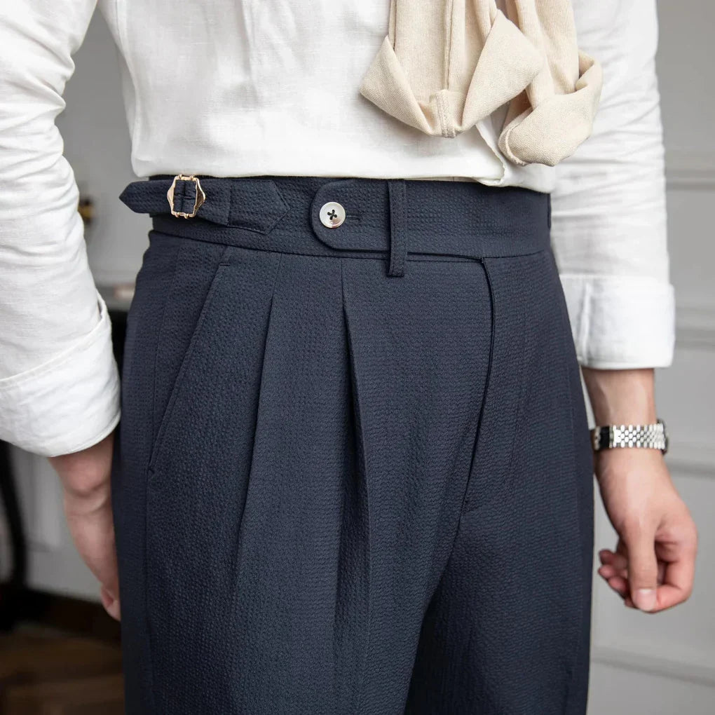 Elegante Herren-Faltenhose mit massgeschneiderter Passform