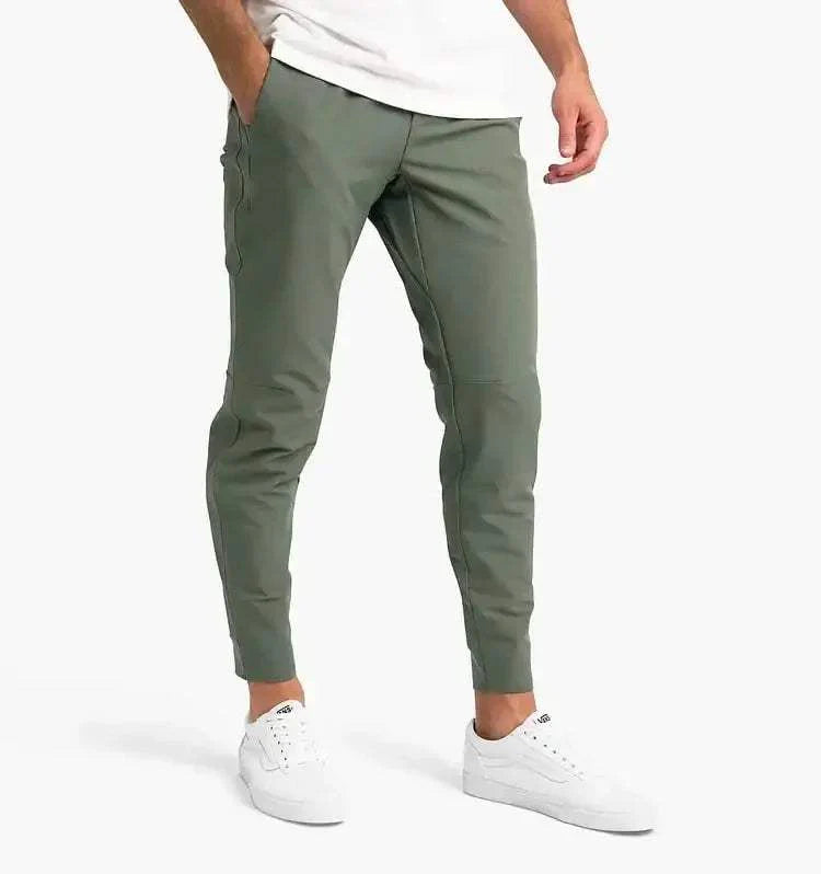 Herren Slim Fit Jogginghose mit elastischen Bündchen und verstellbarem Bund aus Stretch-Baumwollmischung