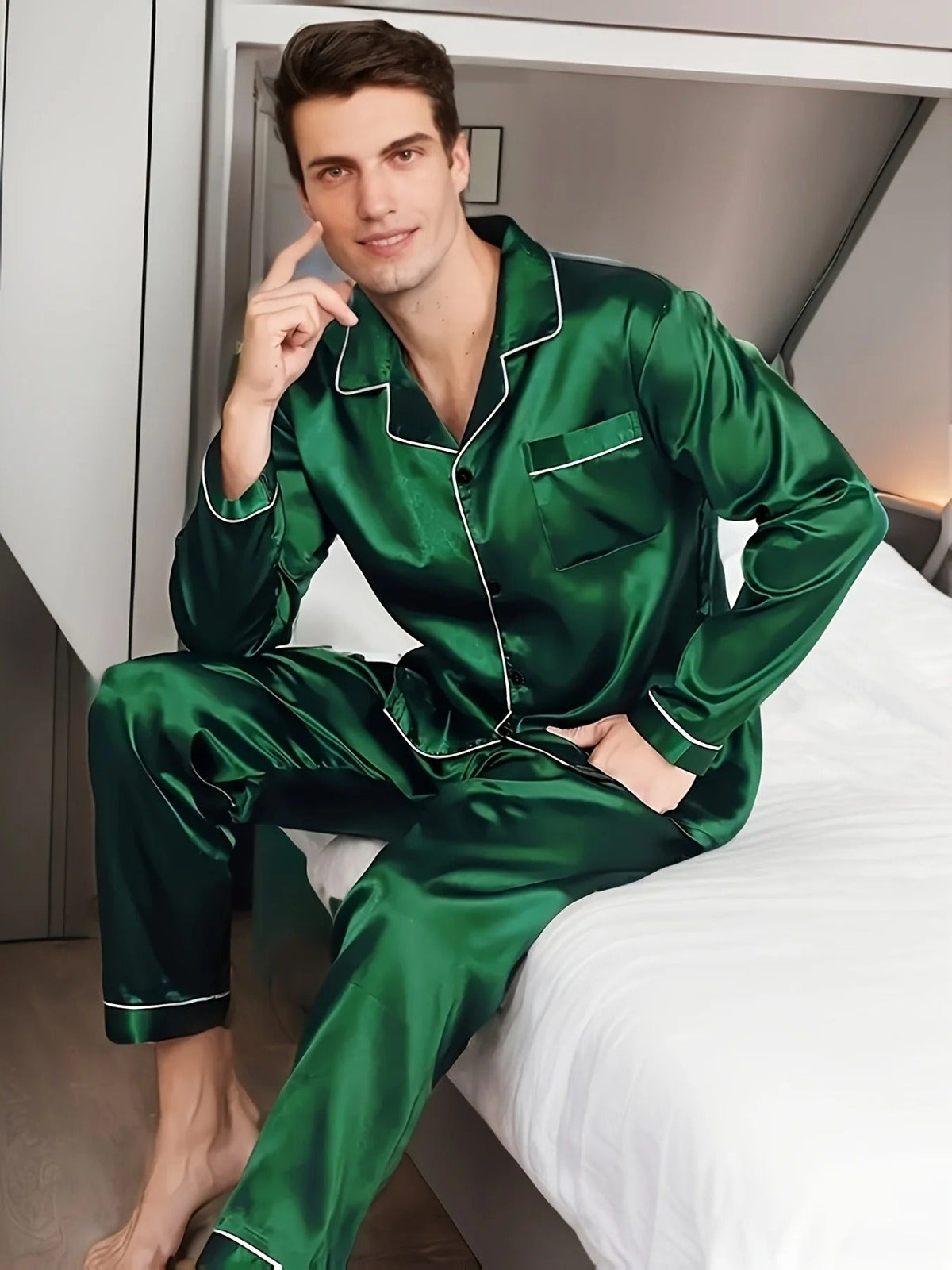 Herren-Satinpyjama
