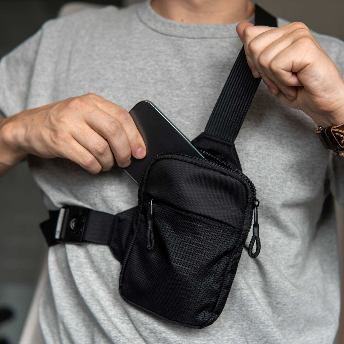 Herren-Reise-Schultertasche - Bequem und praktisch