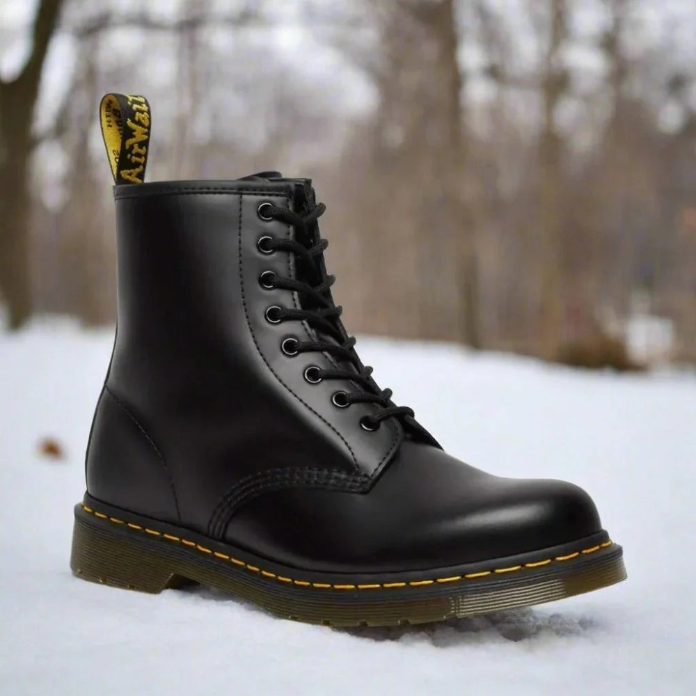Schnürstiefeletten mit gerillter Sohle